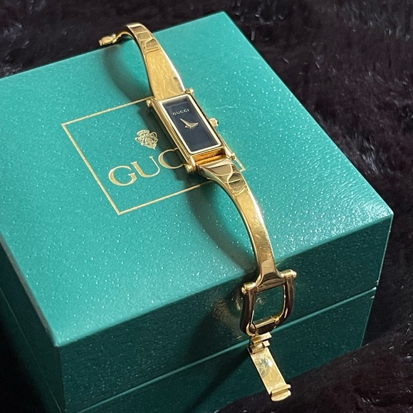 Gucci Slim Gold Color Watch with Black Face - Picture 5 of 9